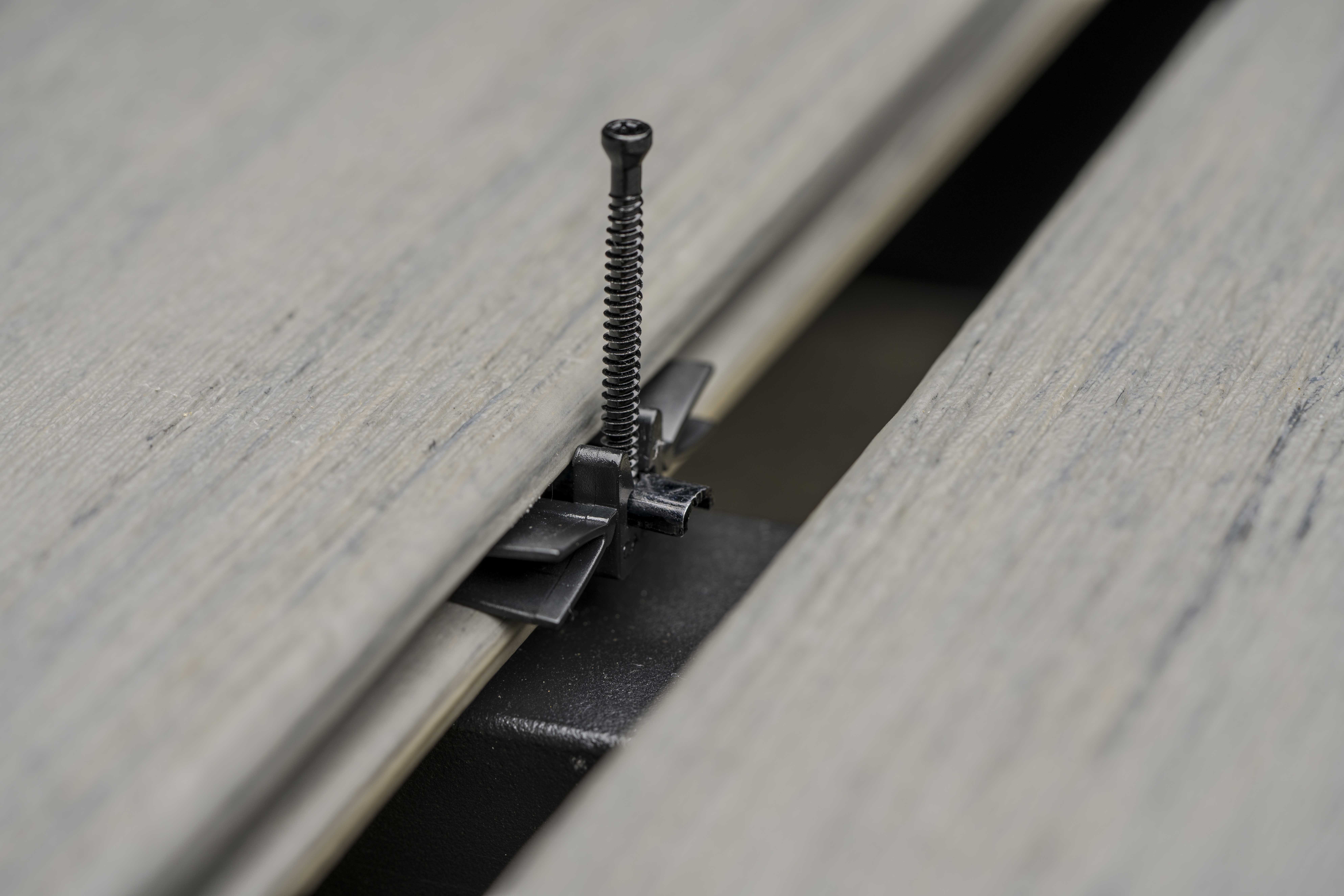 CAMO® Launches EDGEXMETAL™ Clips for Faster, Easier Installation of